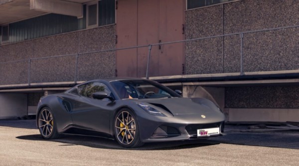 KW針對Lotus Emira  推出V5與V5 Clubsport避震器