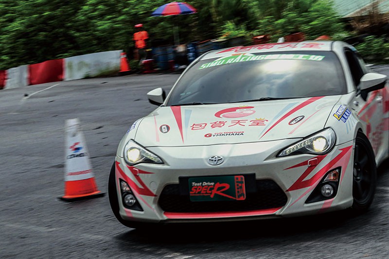 GYMKHANA金卡納改 仰少╳甩尾耍帥炫技流