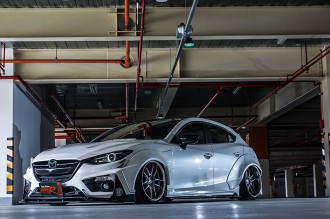 Wide Body No.12 Mazda 3 白馬戰駒
