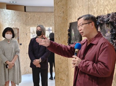 89211C11-5724-4F99-9204-3DC533BF5D96 89211C11-5724-4F99-9204-3DC533BF5D96