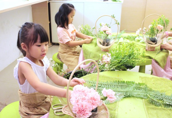 【小小兒童花藝師】 【小小兒童花藝師】