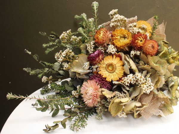 【手綁乾燥花束】 【手綁乾燥花束】